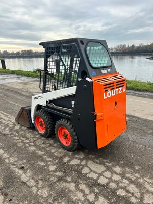 Mini chargeuse sur pneus Bobcat S70