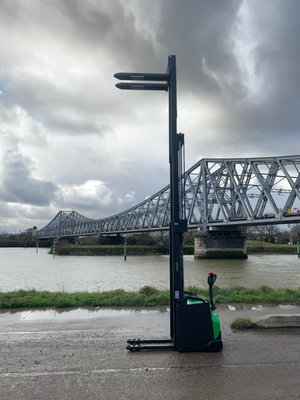 Gerbeur accompagnant CESAB S216L