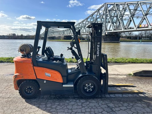 Chariot élévateur gaz Doosan G30NXP