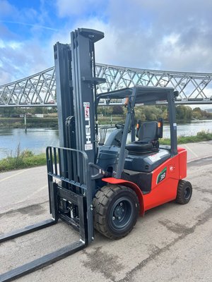 Chariot élévateur électrique Heli CPD38-GC6LI-S