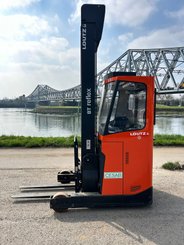 Chariot à mât rétractable Toyota RRE140HCC - 1