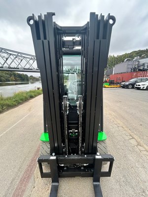 Chariot élévateur électrique CESAB B625II