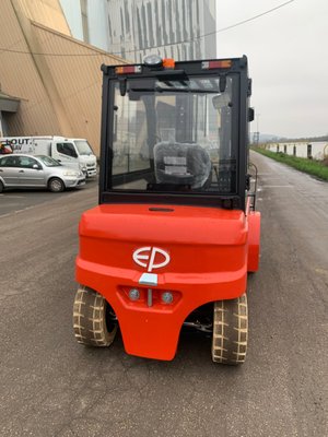 Chariot élévateur électrique EP CPD50L1