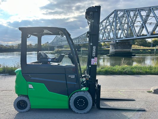 Chariot élévateur électrique CESAB B630II