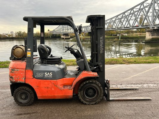 Chariot élévateur gaz Toyota 42-7FGF25