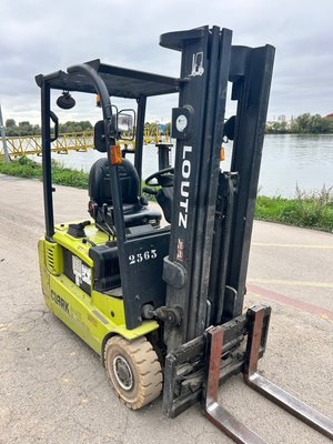 Chariot élévateur électrique Clark GTX16