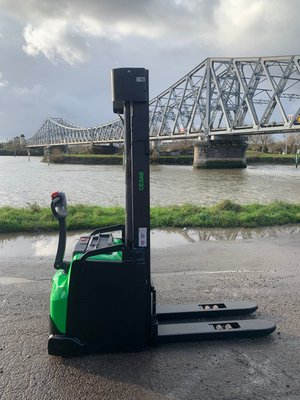 Gerbeur accompagnant CESAB S216L
