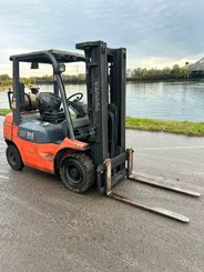 Chariot élévateur gaz Toyota 42-7FGF25 - 14