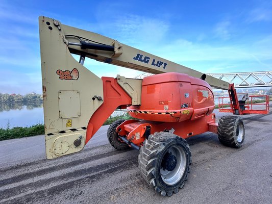 Nacelle articulée JLG 800AJ