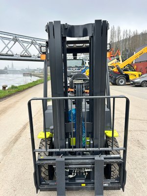 Chariot élévateur gaz Clark S25L