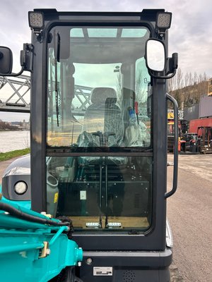 Mini pelle sur chenilles Sunward SWE25UF