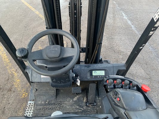 Chariot élévateur électrique Doosan B18T-7