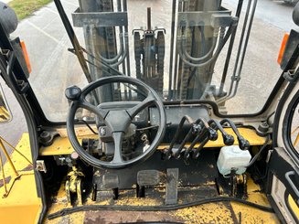 Chariot élévateur diesel Caterpillar DP70 - 18