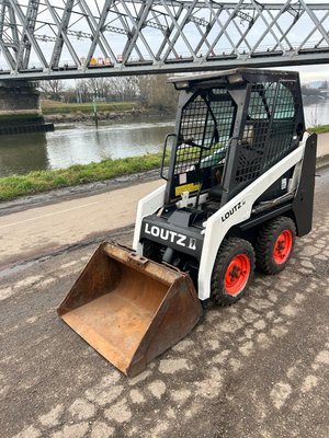 Mini chargeuse sur pneus Bobcat S70
