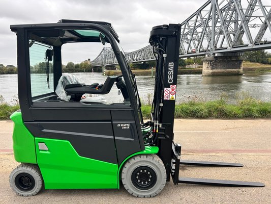 Chariot élévateur électrique CESAB B625II