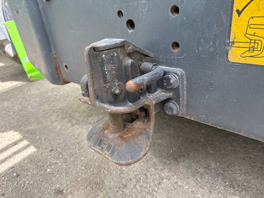 Tracteur industriel Linde P250