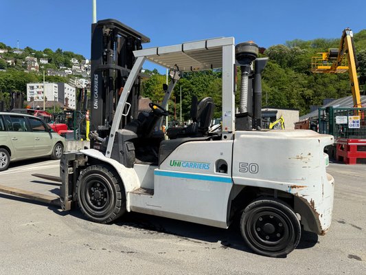 Chariot élévateur diesel UniCarriers DG1F4A50Q