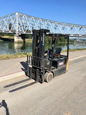 Chariot élévateur électrique Doosan B18T-7