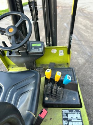 Chariot élévateur électrique Clark CEM 20S / N