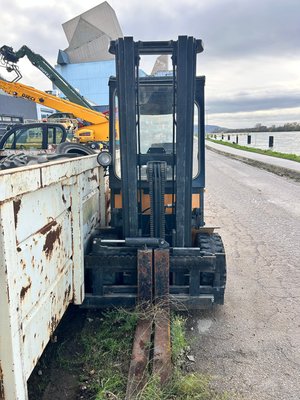 Chariot élévateur électrique Jungheinrich EFGV30ALG130536DZ