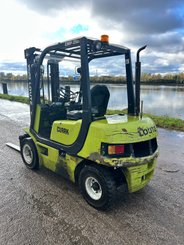 Chariot élévateur diesel Clark CMP25D - 5