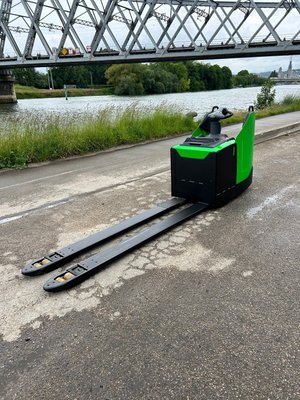 Transpalette électrique - P322