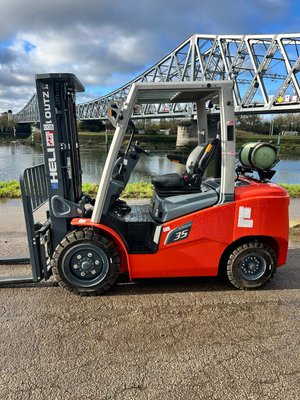 Chariot élévateur gaz Heli CPYD35-KU1HG3