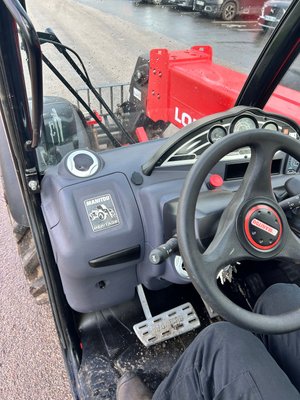 Chariot élévateur télescopique Manitou MT733