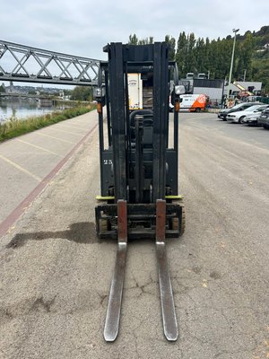 Chariot élévateur électrique Clark GTX16