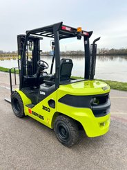 Chariot élévateur diesel Clark S30D - 5