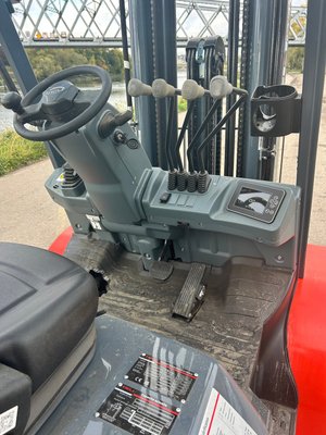 Chariot élévateur électrique Heli CPD38-GC6LI-S