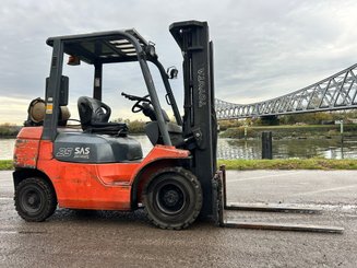 Chariot élévateur gaz Toyota 42-7FGF25 - 1