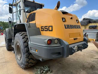Chargeuse sur pneus Liebherr M550 - 4