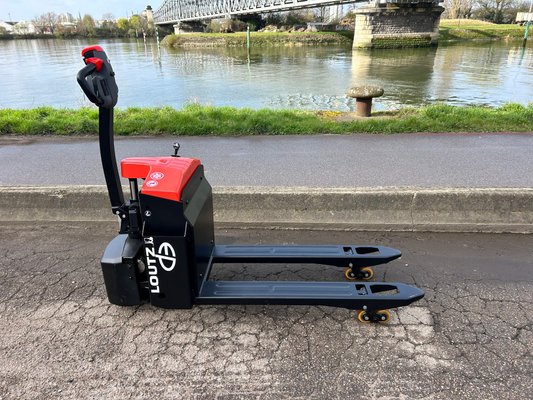 Transpalette électrique EP EPT20-15ET2H