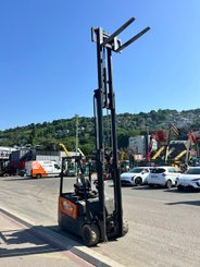 Chariot élévateur électrique Doosan B18T-7 - 9