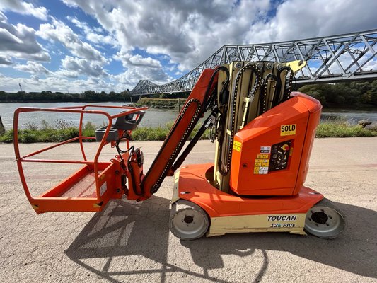 Nacelle à mât vertical JLG Toucan 12E+