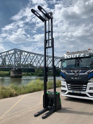 Gerbeur accompagnant CESAB S214L