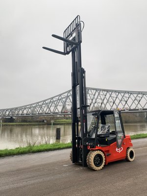 Chariot élévateur électrique EP CPD50L1