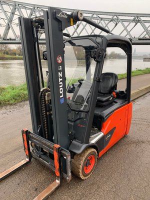 Chariot élévateur électrique Linde E16L-02