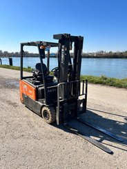 Chariot élévateur électrique Doosan B18T-7 - 11