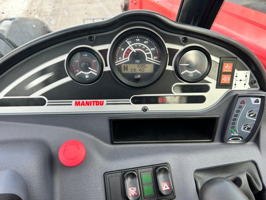 Chariot élévateur télescopique Manitou MT733