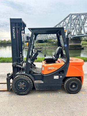 Chariot élévateur diesel Doosan D30GP