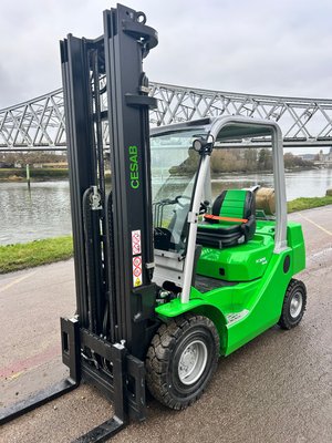 Unknown range 121 CESAB M320GV