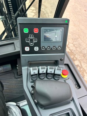 Chariot élévateur électrique CESAB B625II