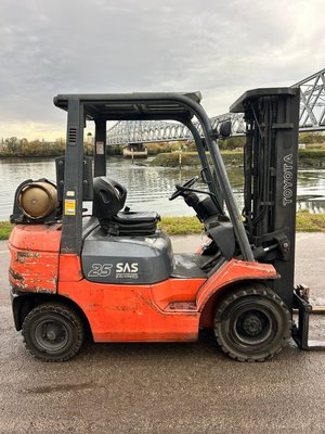 Chariot élévateur gaz Toyota 42-7FGF25
