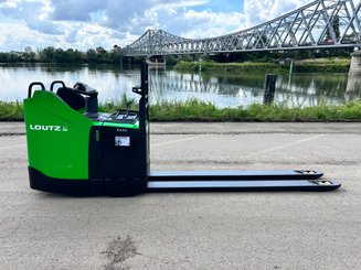 Transpalette électrique CESAB P322 - 1
