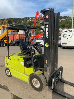 Chariot élévateur électrique Clark GEX25
