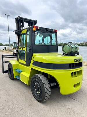 Chariot élévateur gaz Clark C75L
