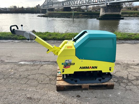 Compacteur à main / plaque vibrante Ammann APH110-95