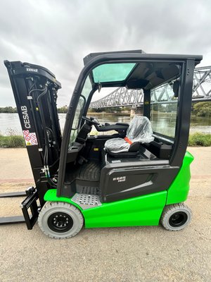 Chariot élévateur électrique CESAB B625II